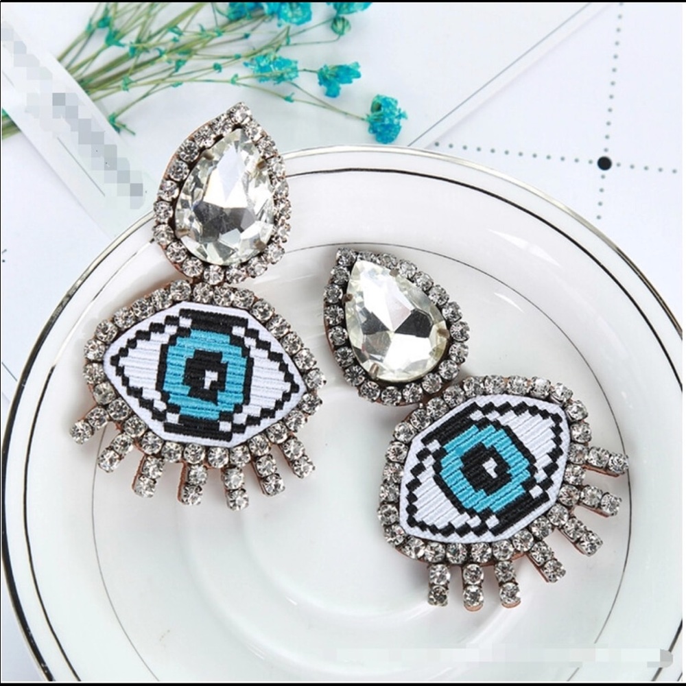 EARINGS
